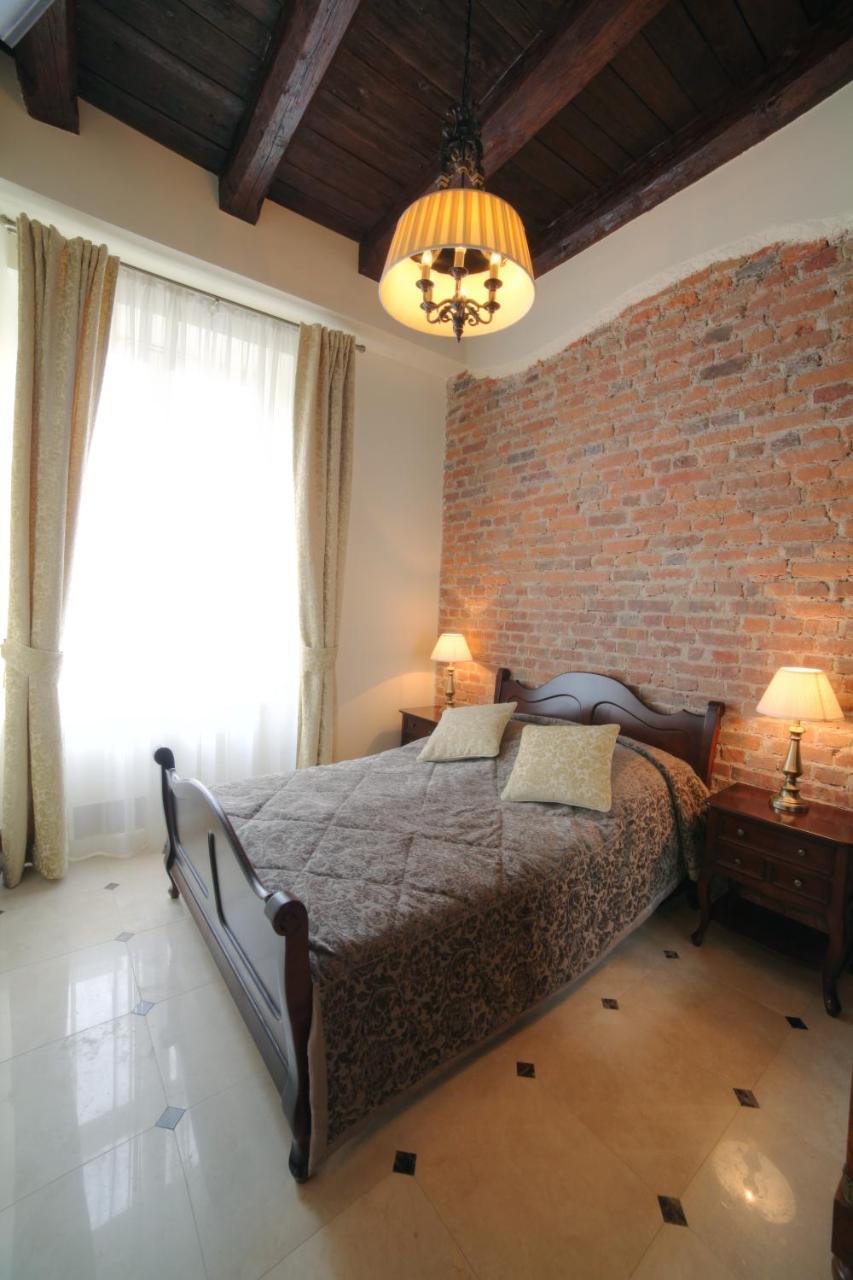 P&J Apartamenty Grodzka คราคูฟ ภายนอก รูปภาพ