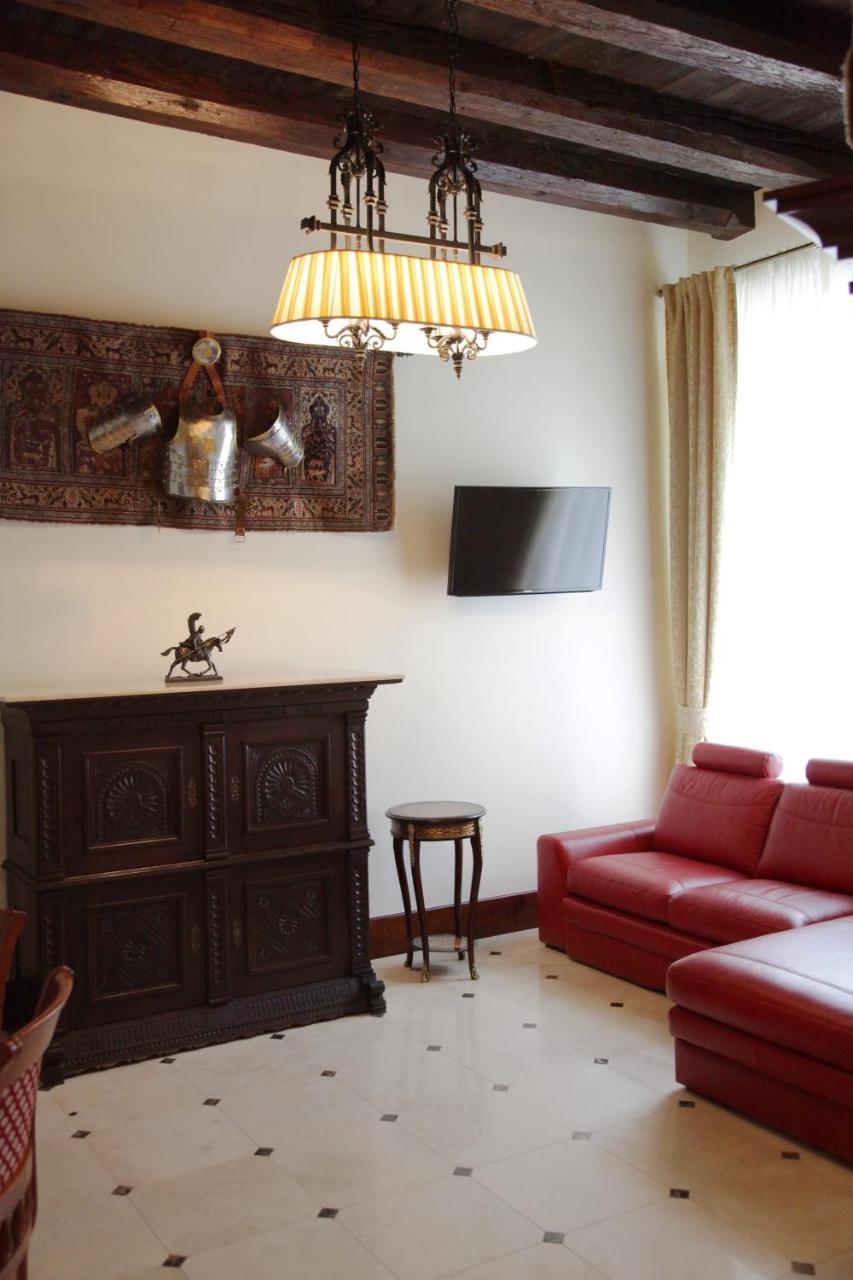 P&J Apartamenty Grodzka คราคูฟ ภายนอก รูปภาพ